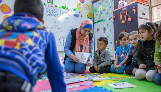 Woman researching intervention in Jordan with refugee children_War Child Jordan_180425